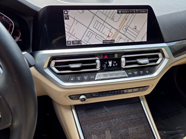Used 2022 BMW 330i Sedan w/ Driving Assistance Package RWD image 21