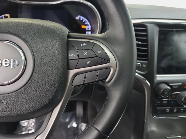 Used 2018 Jeep Grand Cherokee Altitude AWD/4WD image 18