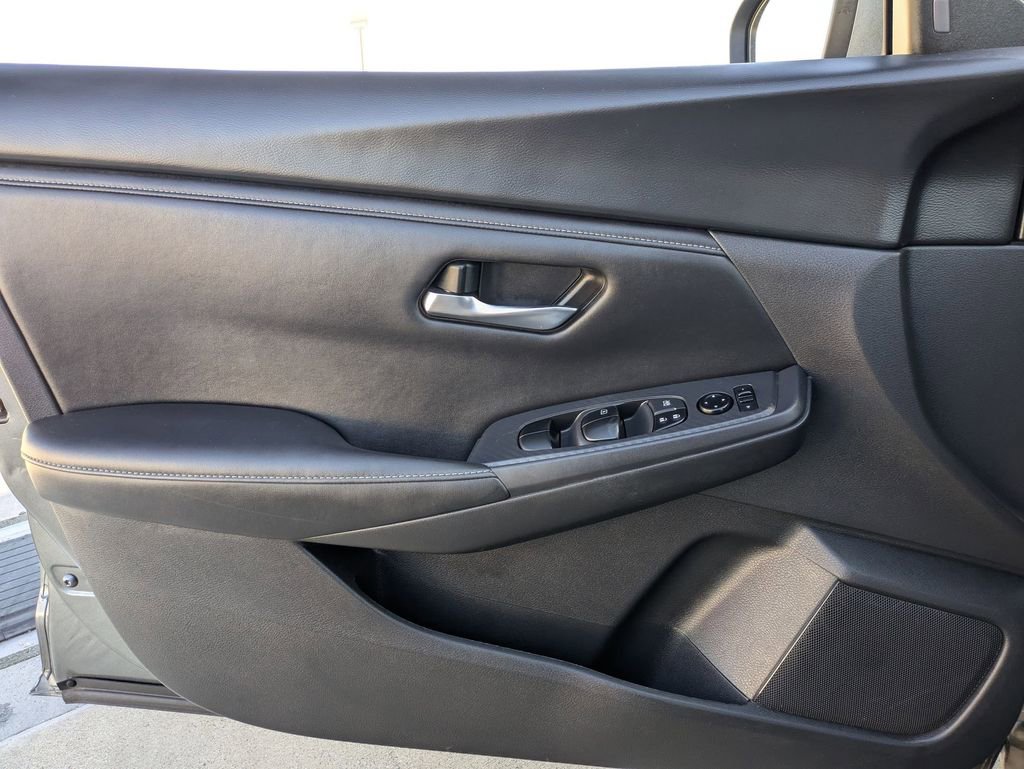 Used 2024 Nissan Sentra SV image 11