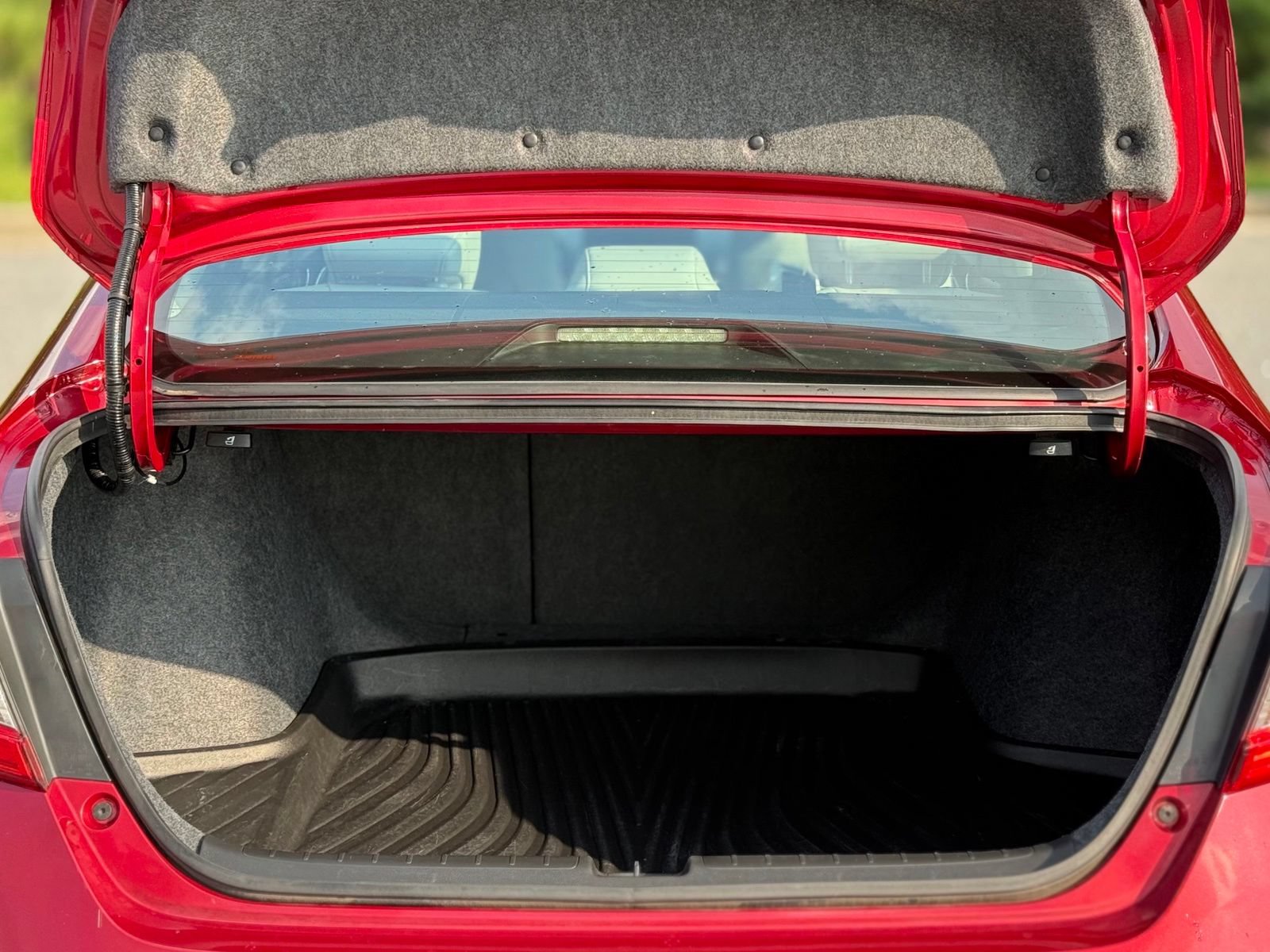 Used 2018 Honda Accord EX-L image 51