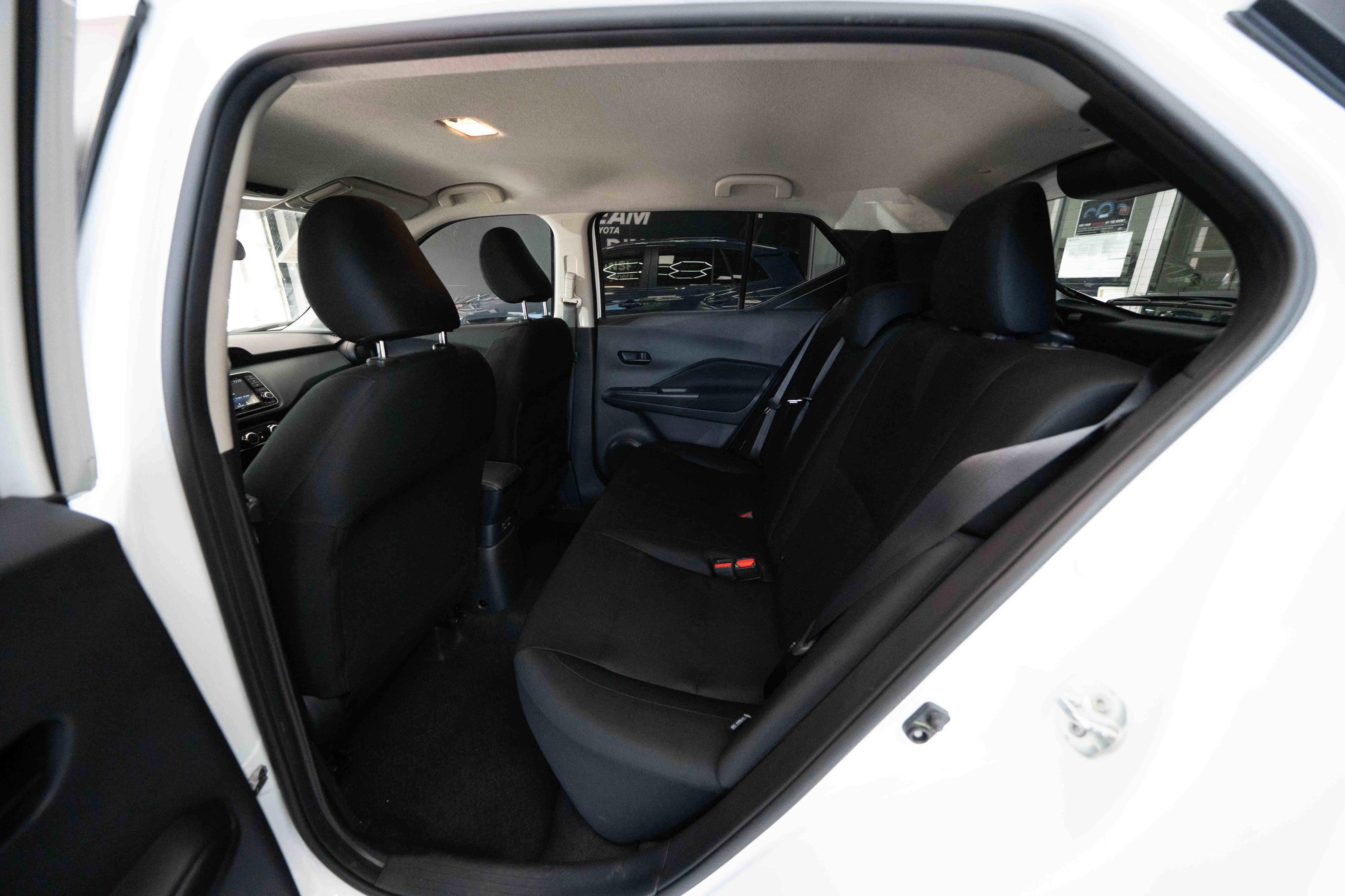Used 2023 Nissan Kicks S image 23