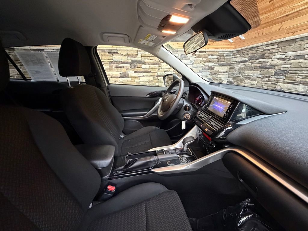 Used 2022 Mitsubishi Eclipse Cross ES image 14