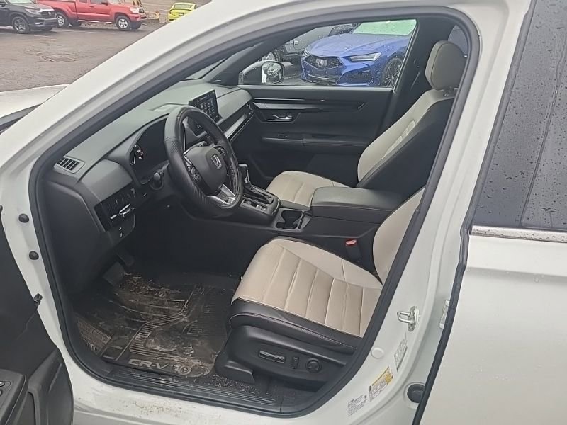 Used 2023 Honda CR-V Sport Touring image 13