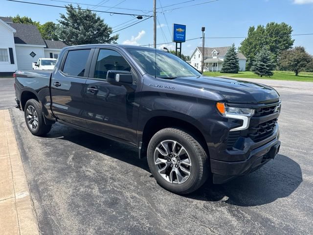 Used 2024 Chevrolet Silverado 1500 RST w/ Convenience Package II AWD/4WD image 5