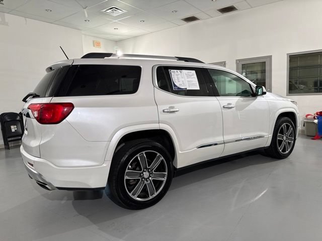 Used 2017 GMC Acadia Denali w/ Technology Package FWD image 14