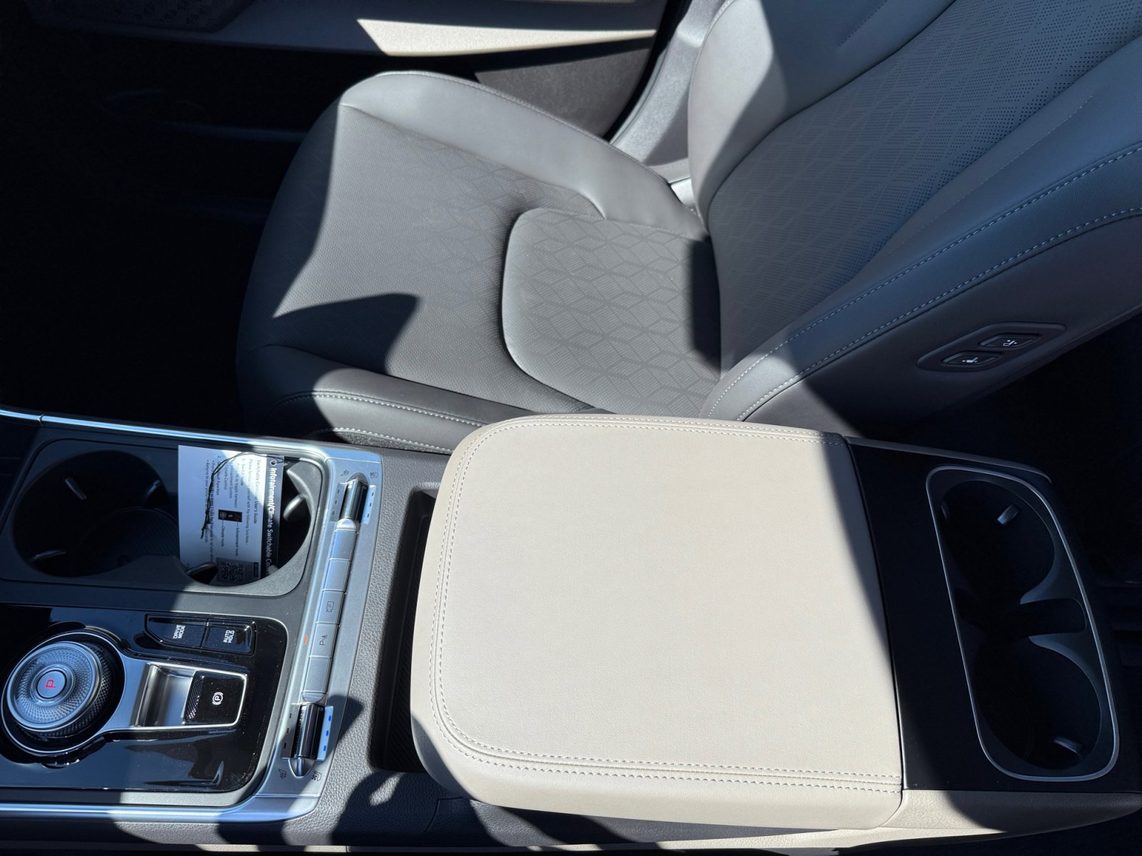 New 2026 Kia Carnival SX image 14