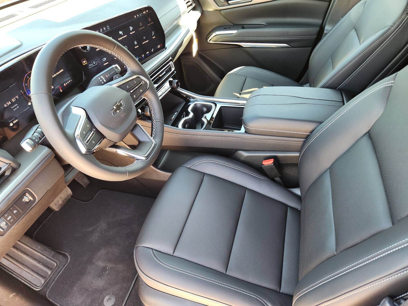 New 2026 Chevrolet Traverse LT w/ Midnight/Sport Edition FWD image 12