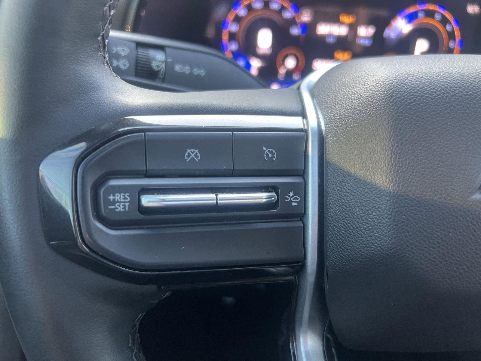 Used 2023 Chevrolet Colorado ZR2 w/ ZR2 Convenience Package III AWD/4WD image 21