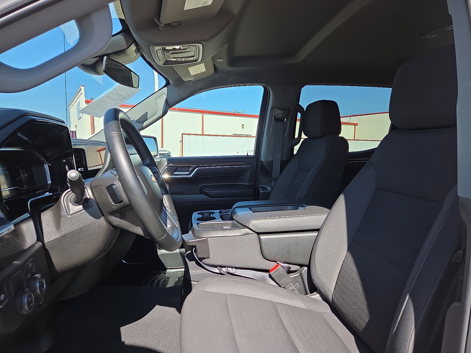 Used 2025 Chevrolet Silverado 1500 LT image 12