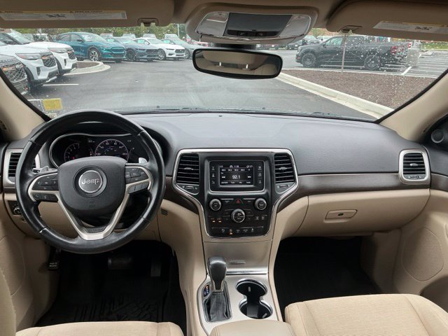 Used 2017 Jeep Grand Cherokee Laredo w/ Quick Order Package 23E AWD/4WD image 21