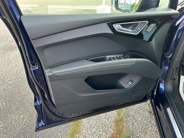 Used 2022 Audi Q4 e-tron Premium Plus w/ Premium Plus image 10