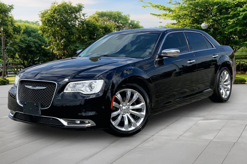 Used 2017 Chrysler 300 C w/ Safetytec Plus Group RWD image 1