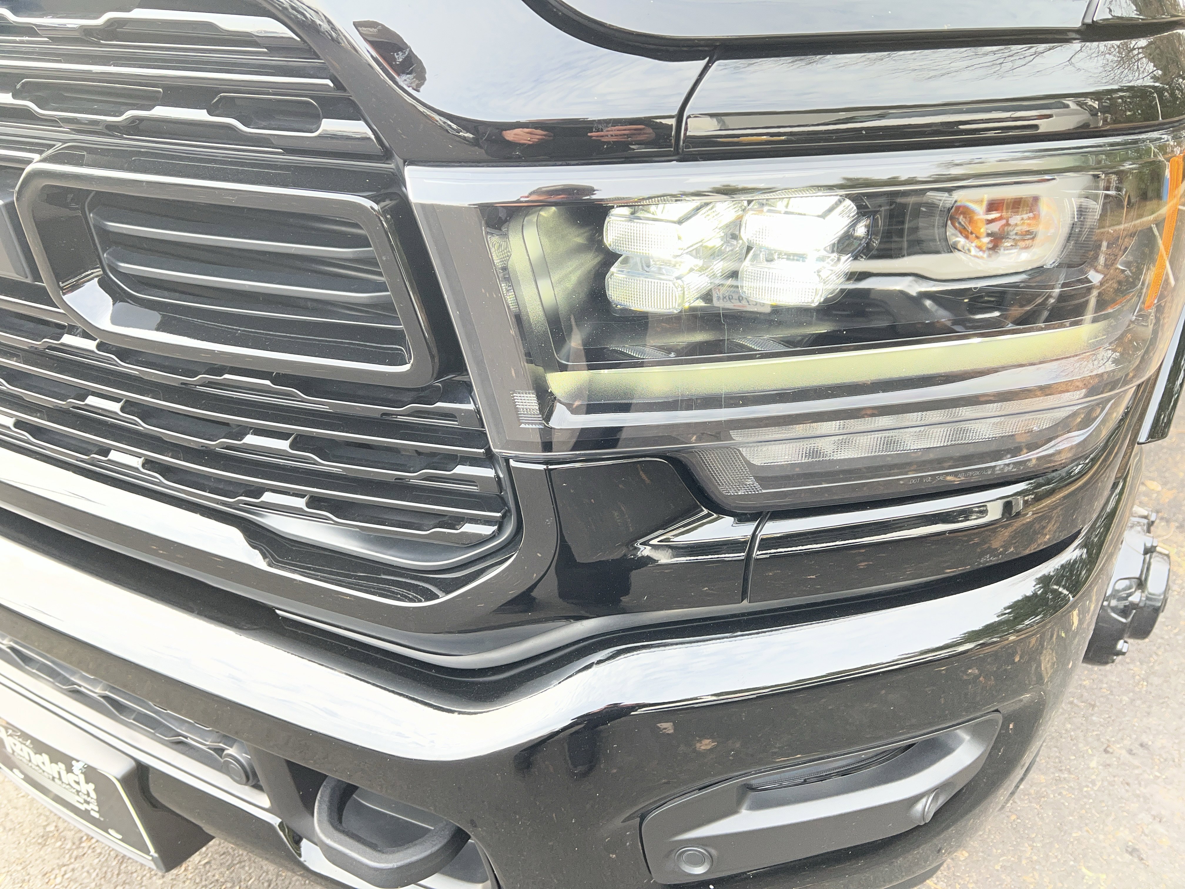 Used 2023 RAM 3500 Limited image 6