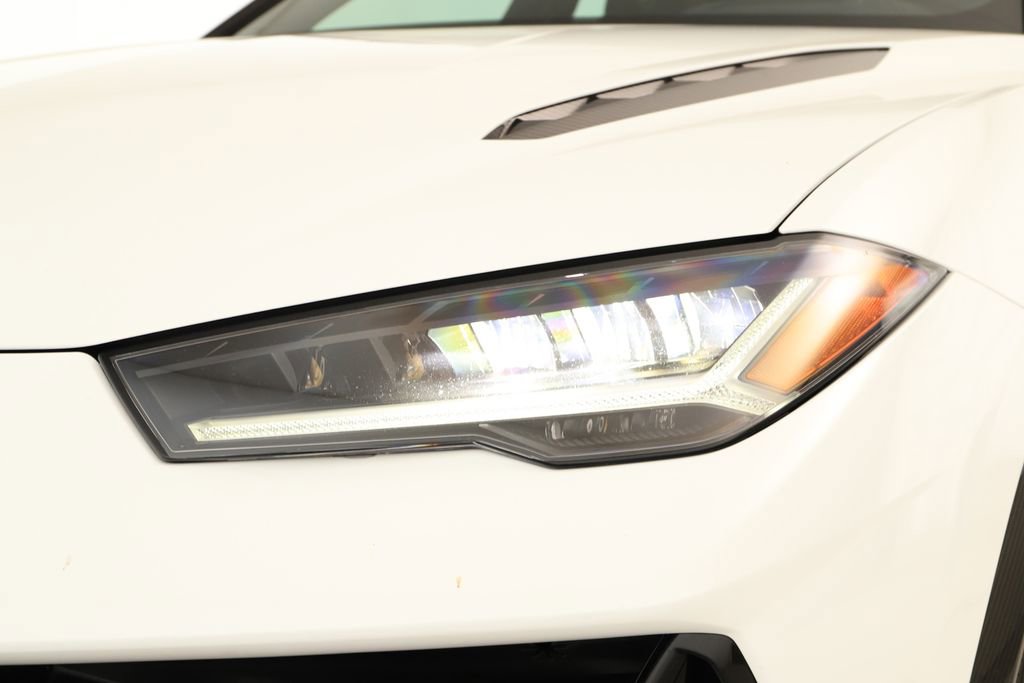 Used 2023 Lamborghini Urus Performante image 45