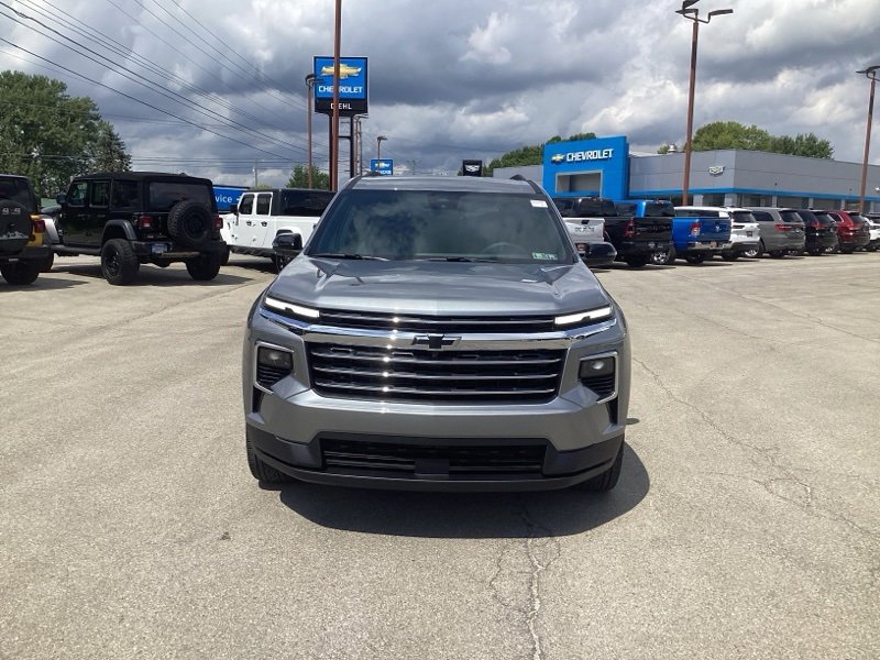 New 2026 Chevrolet Traverse LT w/ Driver Confidence Package image 2