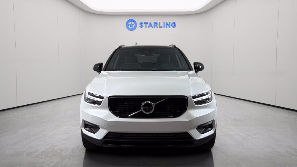 Used 2021 Volvo XC40 T4 R-Design w/ Advanced Package FWD image 15