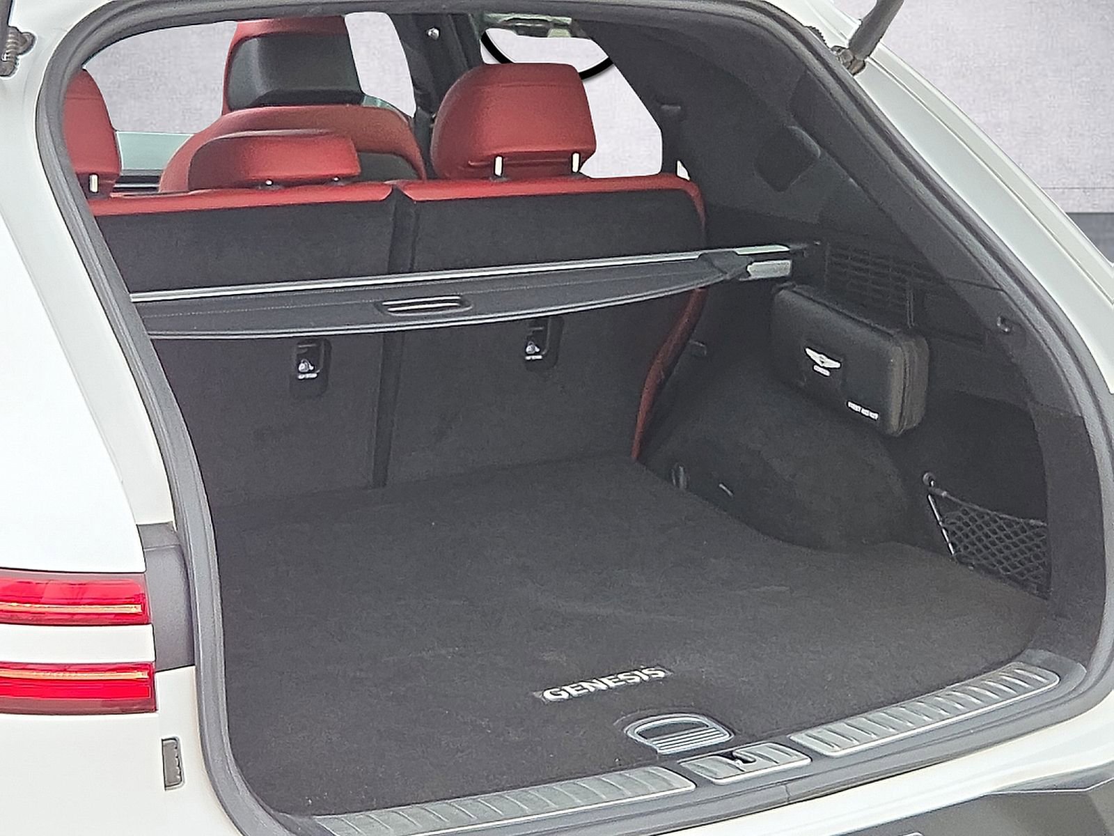 Used 2023 Genesis GV70 3.5T Sport w/ Sport Prestige Package image 9