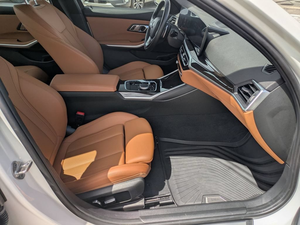 Used 2023 BMW 330i Sedan w/ Premium Package RWD image 26