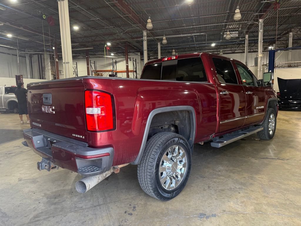 Used 2017 GMC Sierra 2500 Denali w/ Duramax Plus Package AWD/4WD image 9