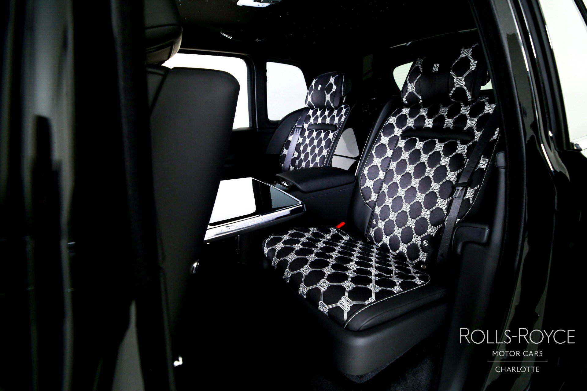 New 2026 Rolls-Royce Cullinan image 19