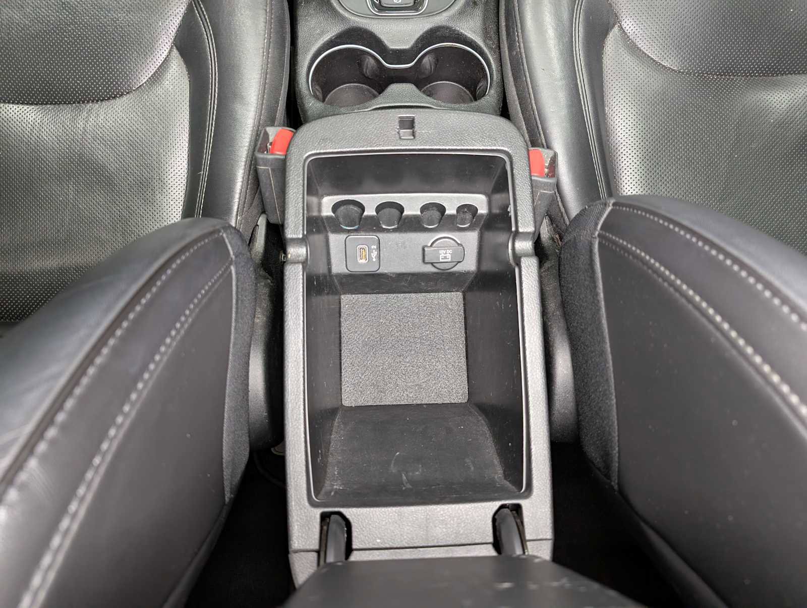 Used 2019 Jeep Cherokee Limited image 21