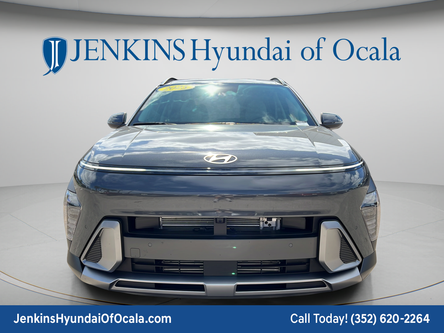 Certified 2025 Hyundai Kona Limited FWD image 8