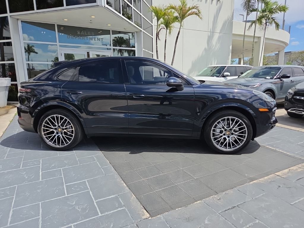 Used 2021 Porsche Cayenne Coupe image 8