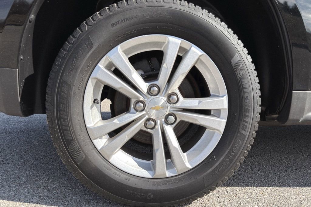 Used 2017 Chevrolet Equinox LS image 30