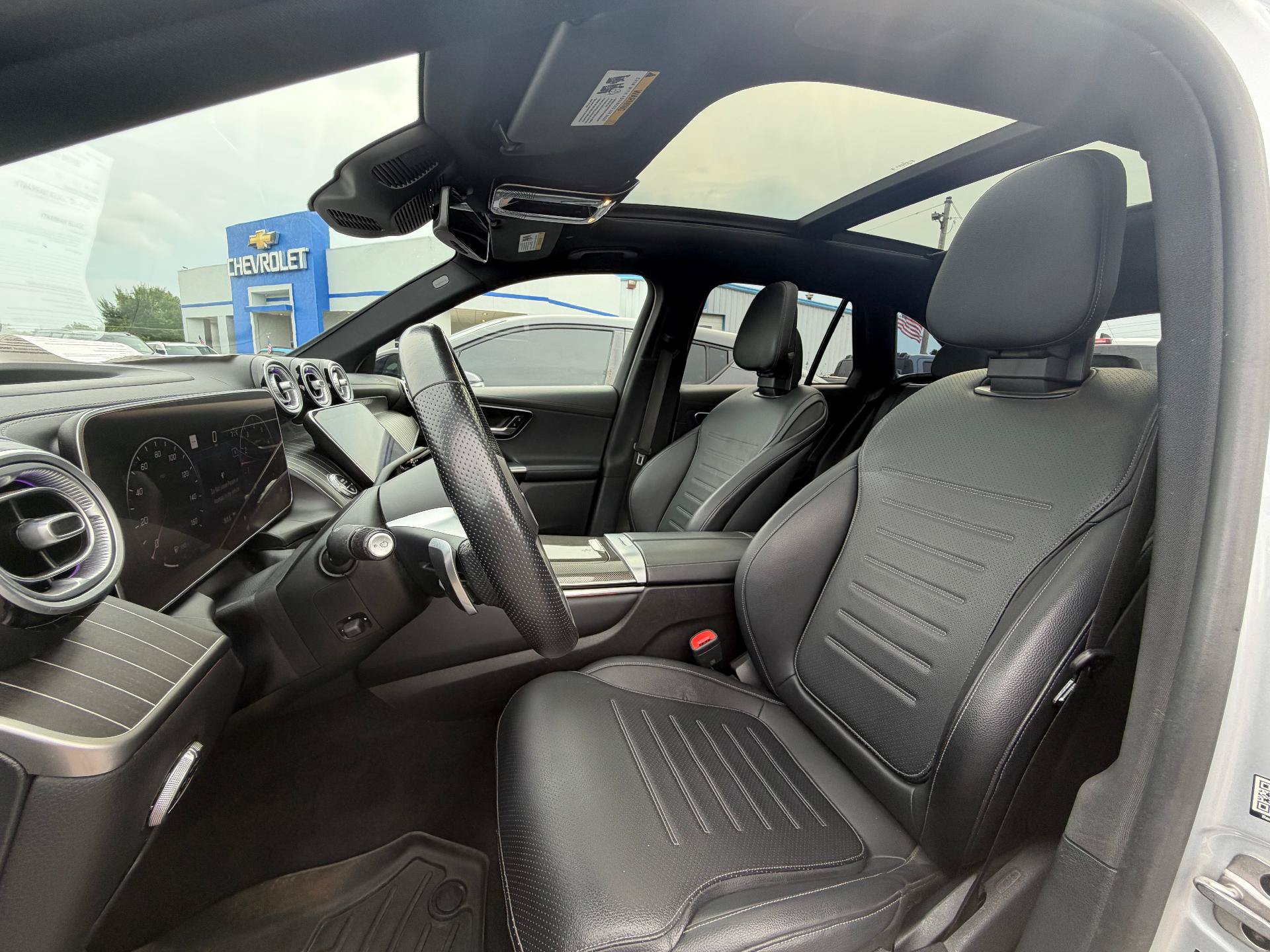 Used 2023 Mercedes-Benz GLC 300 4MATIC w/ Pinnacle Trim Package image 10