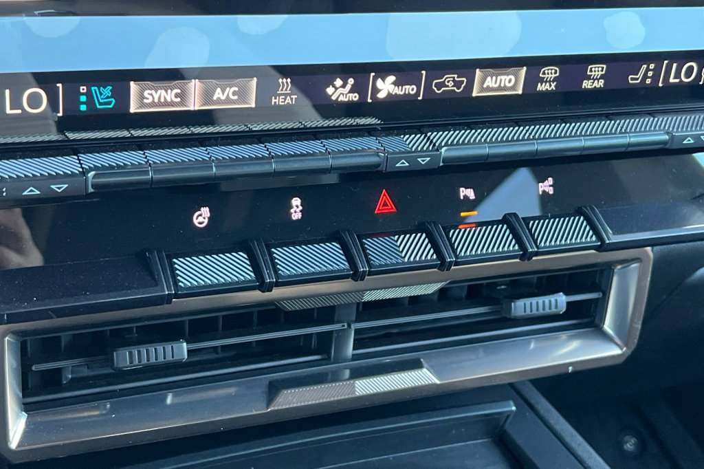 New 2025 GMC Hummer EV 3X image 18