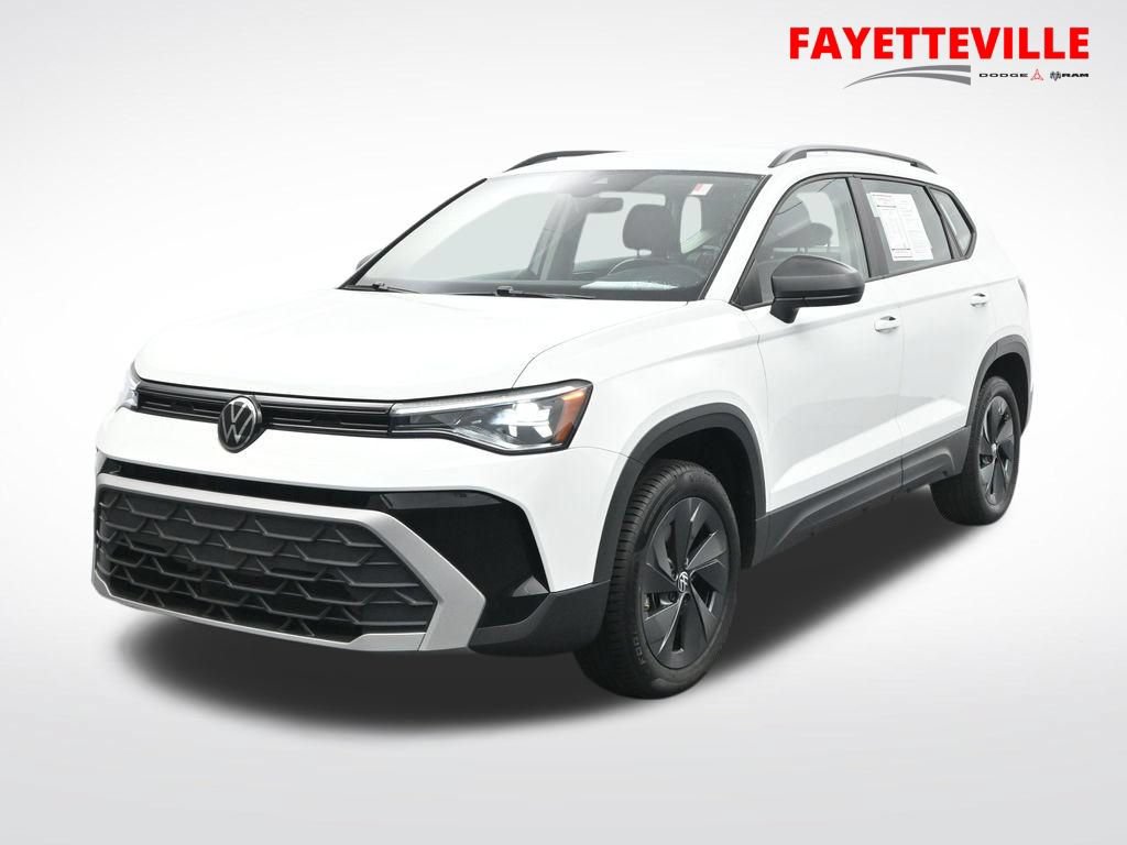 Used 2025 Volkswagen Taos S FWD image 1