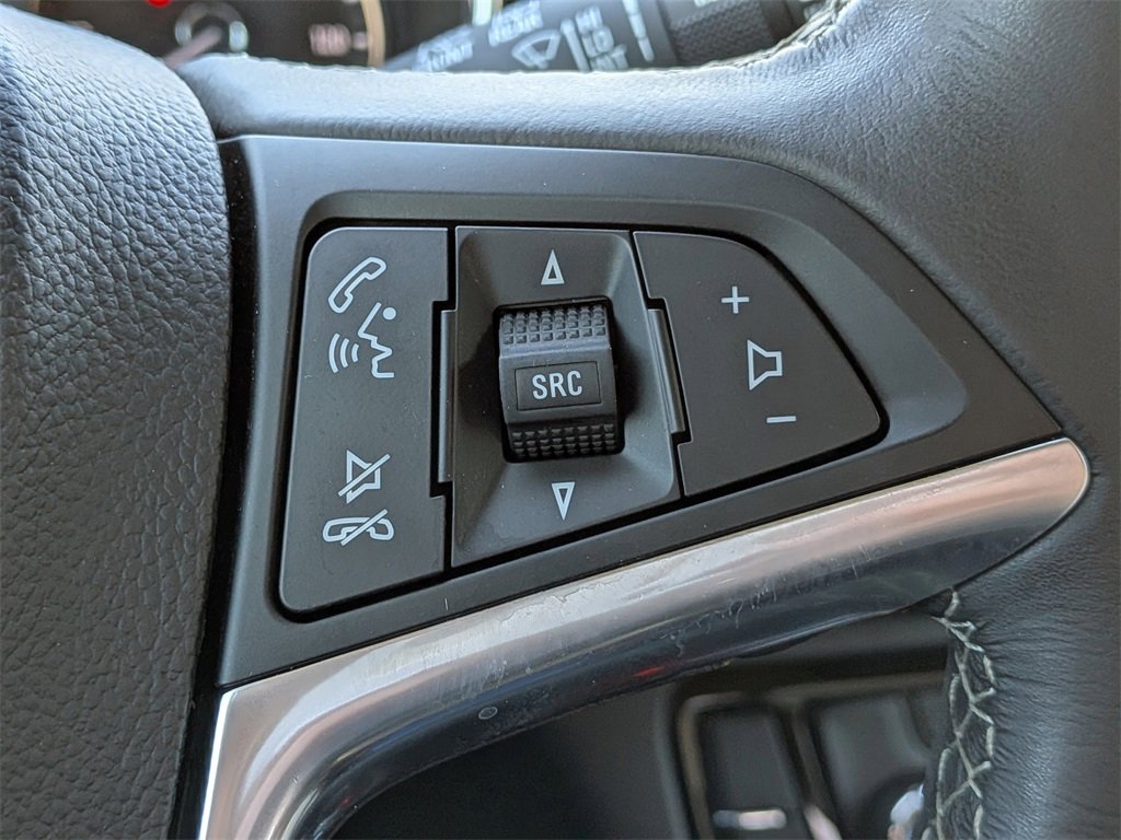 Used 2022 Buick Encore Preferred w/ Safety Package image 25