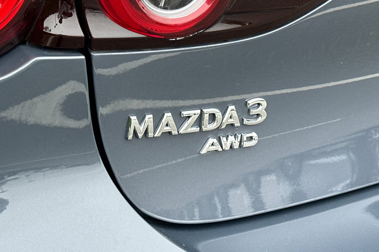 Used 2025 MAZDA MAZDA3 Carbon AWD/4WD image 26