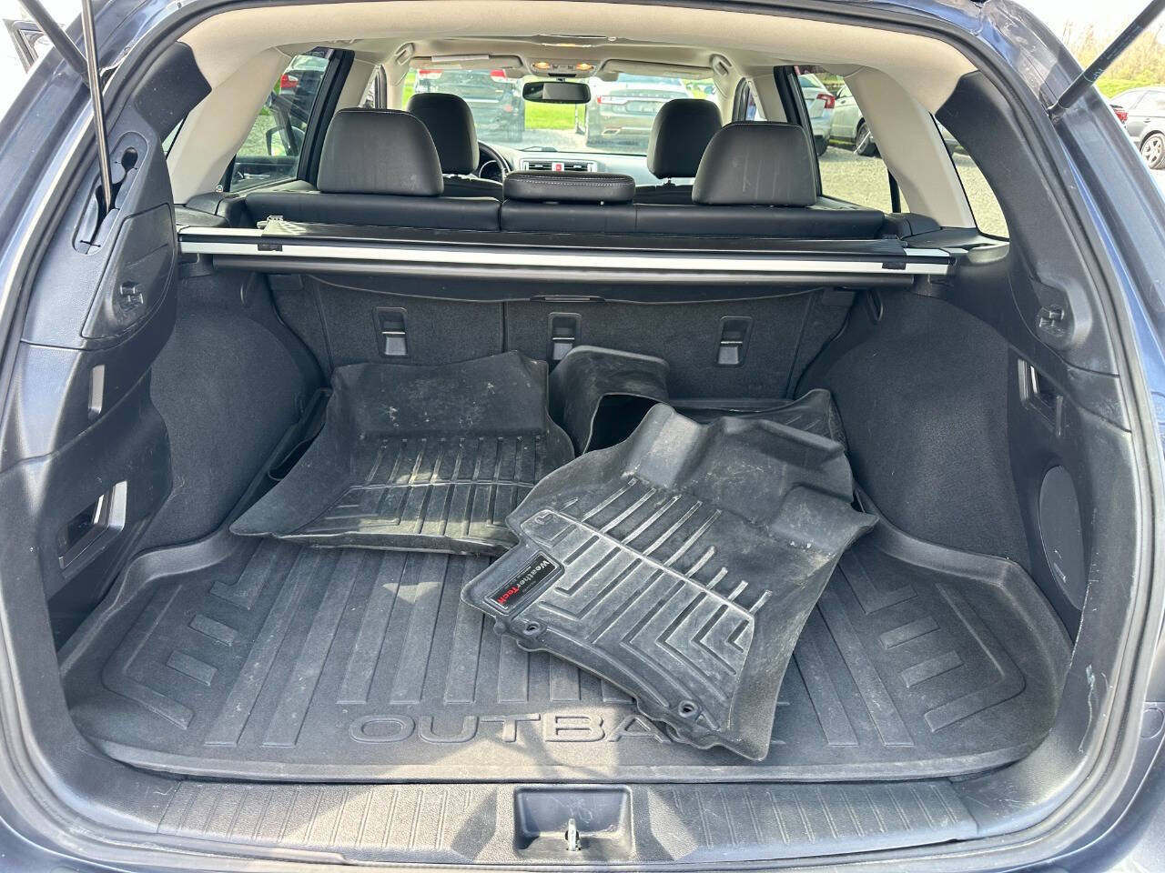 Used 2016 Subaru Outback 3.6R Limited AWD/4WD image 15
