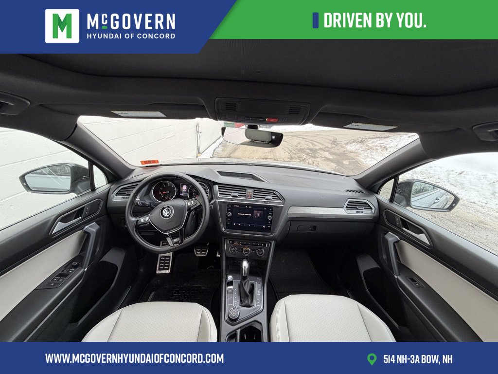 Used 2020 Volkswagen Tiguan SE R-Line w/ 3rd Row Seat Package image 13