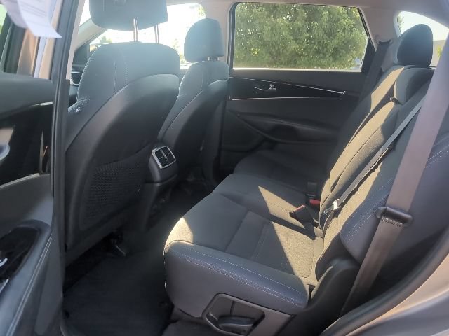 Used 2017 Kia Sorento AWD image 26