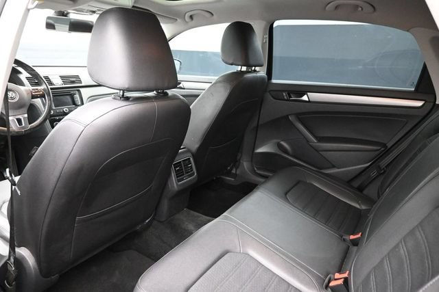 Used 2015 Volkswagen Passat 1.8T Sport FWD image 25