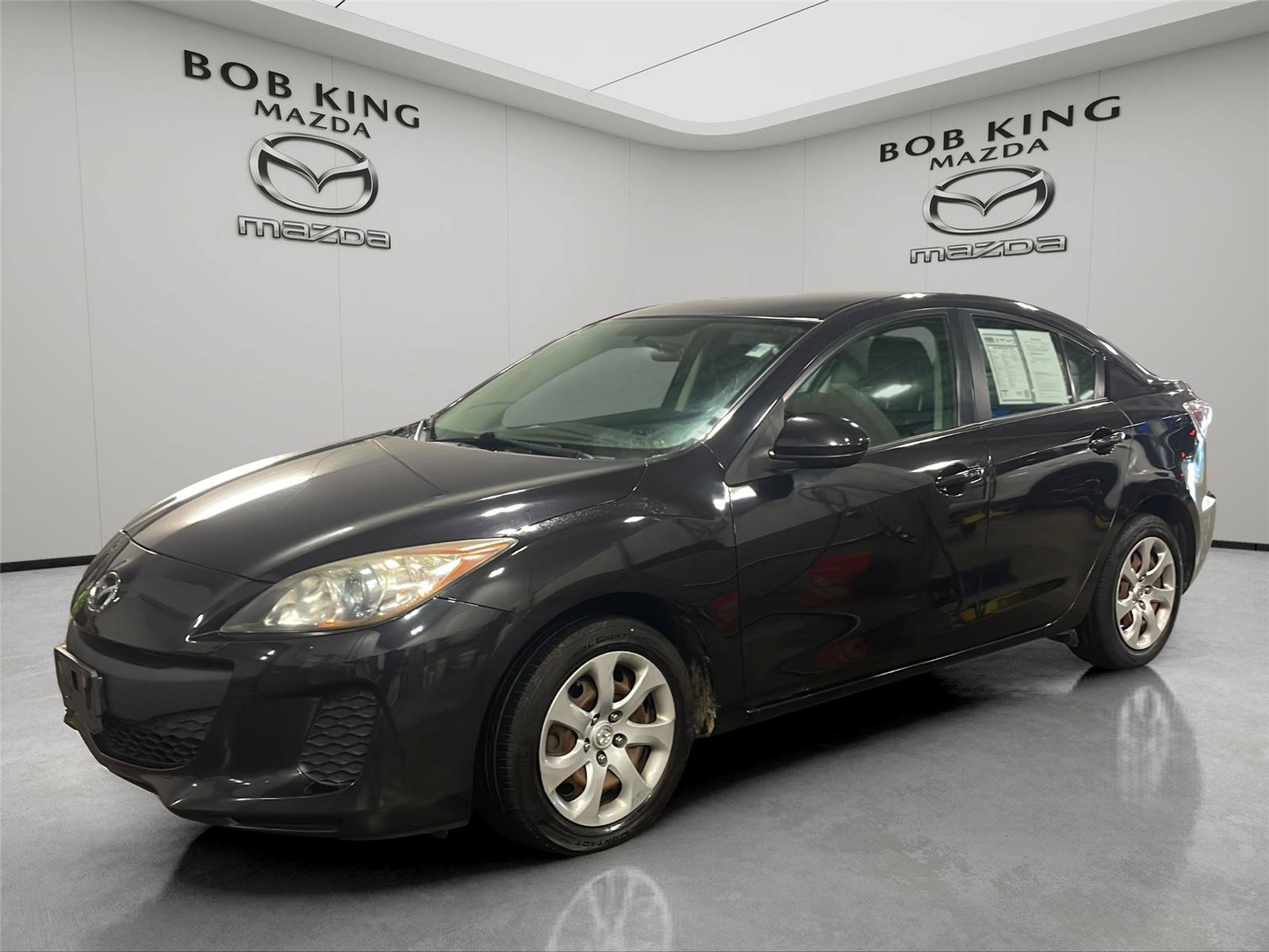 Used 2013 MAZDA MAZDA3 i Sport FWD image 1