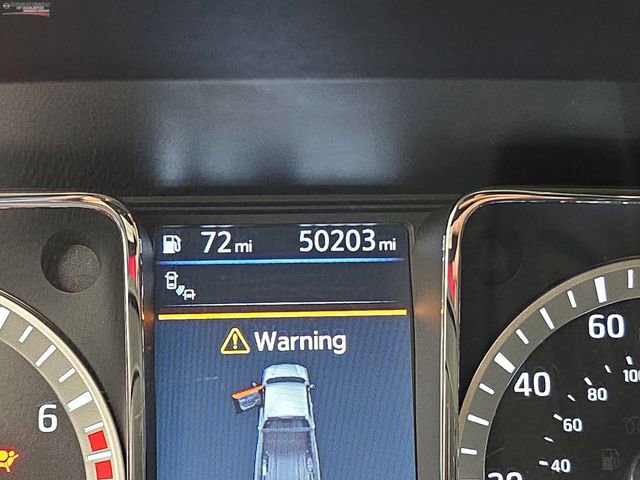 Used 2019 Nissan Titan Platinum Reserve image 28