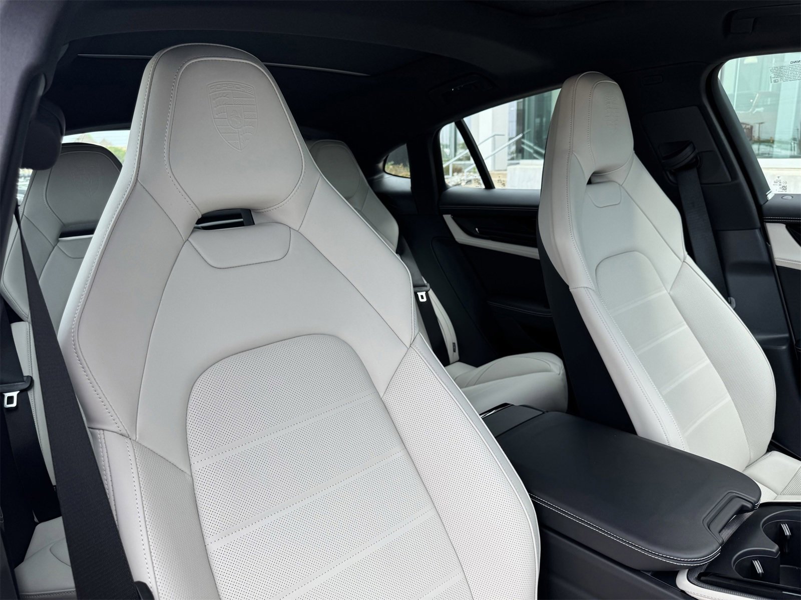 New 2025 Porsche Panamera 4 image 28