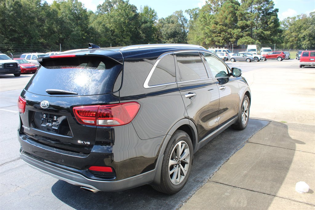 Used 2019 Kia Sorento EX w/ EX Touring Package image 3