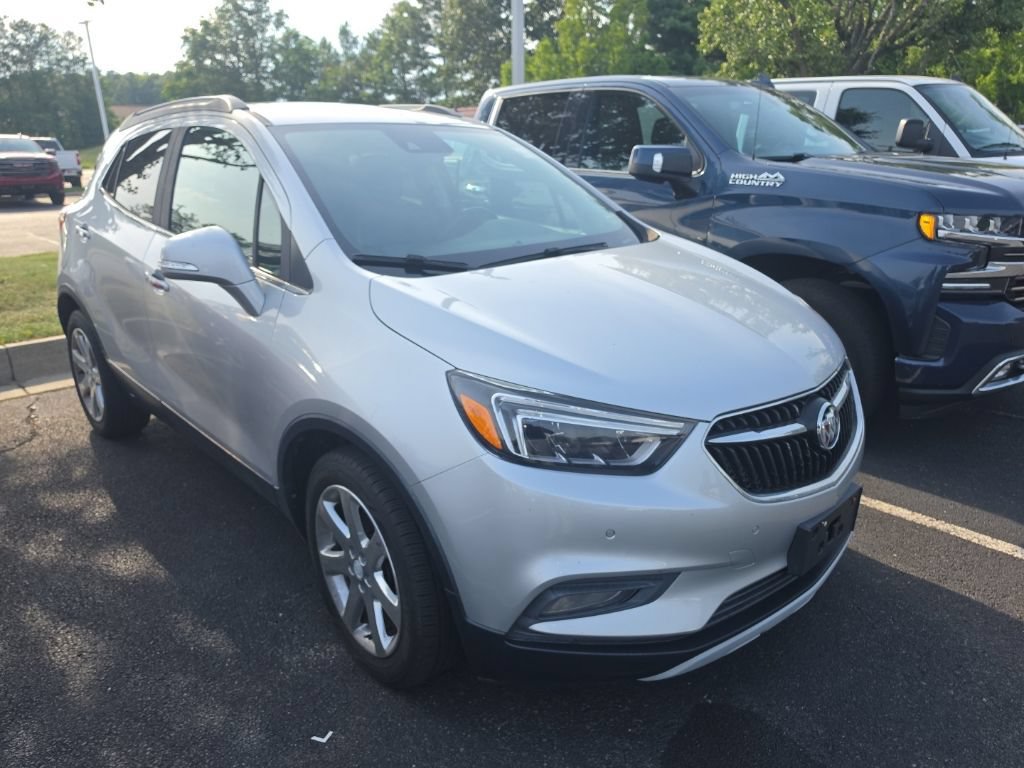 Used 2019 Buick Encore Essence w/ Experience Buick Package FWD image 10