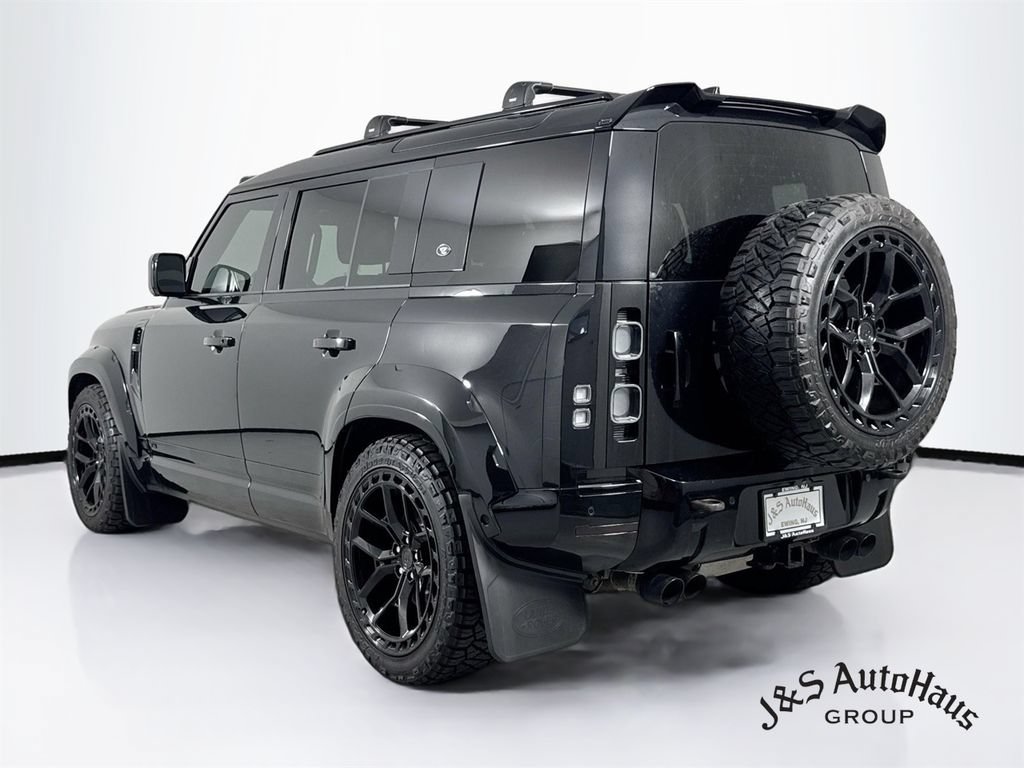 Used 2022 Land Rover Defender 110 V8 AWD/4WD image 5
