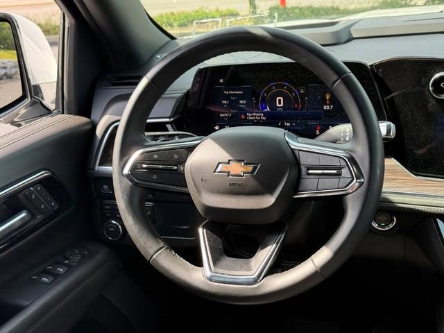 Used 2025 Chevrolet Tahoe LT AWD/4WD image 13