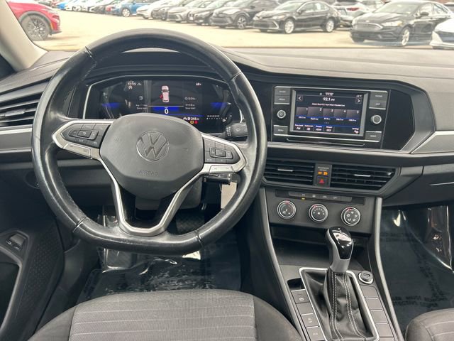Used 2023 Volkswagen Jetta S image 11