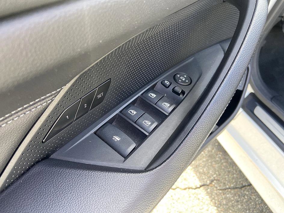 Used 2023 BMW 430i xDrive Convertible image 10