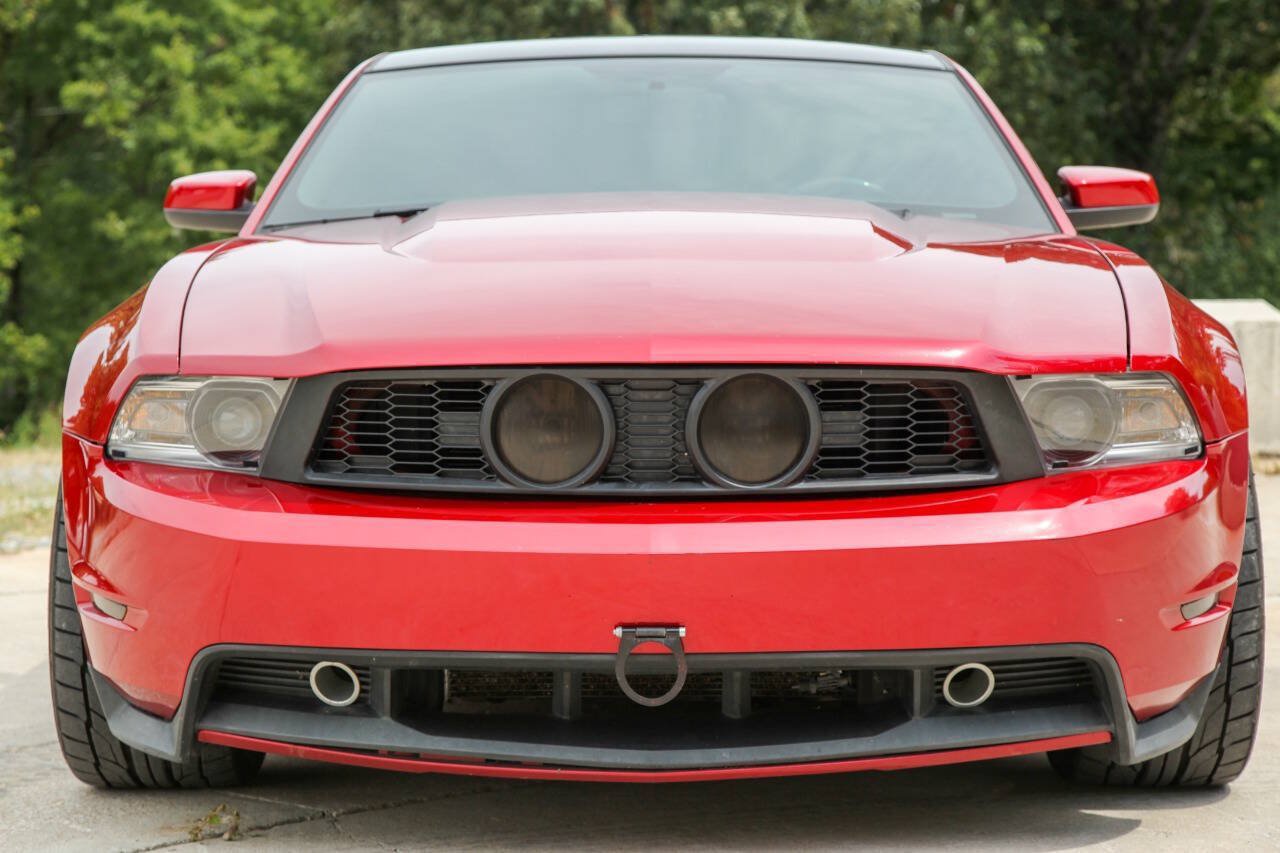 Used 2011 Ford Mustang GT Premium w/ Electronics Pkg RWD image 3