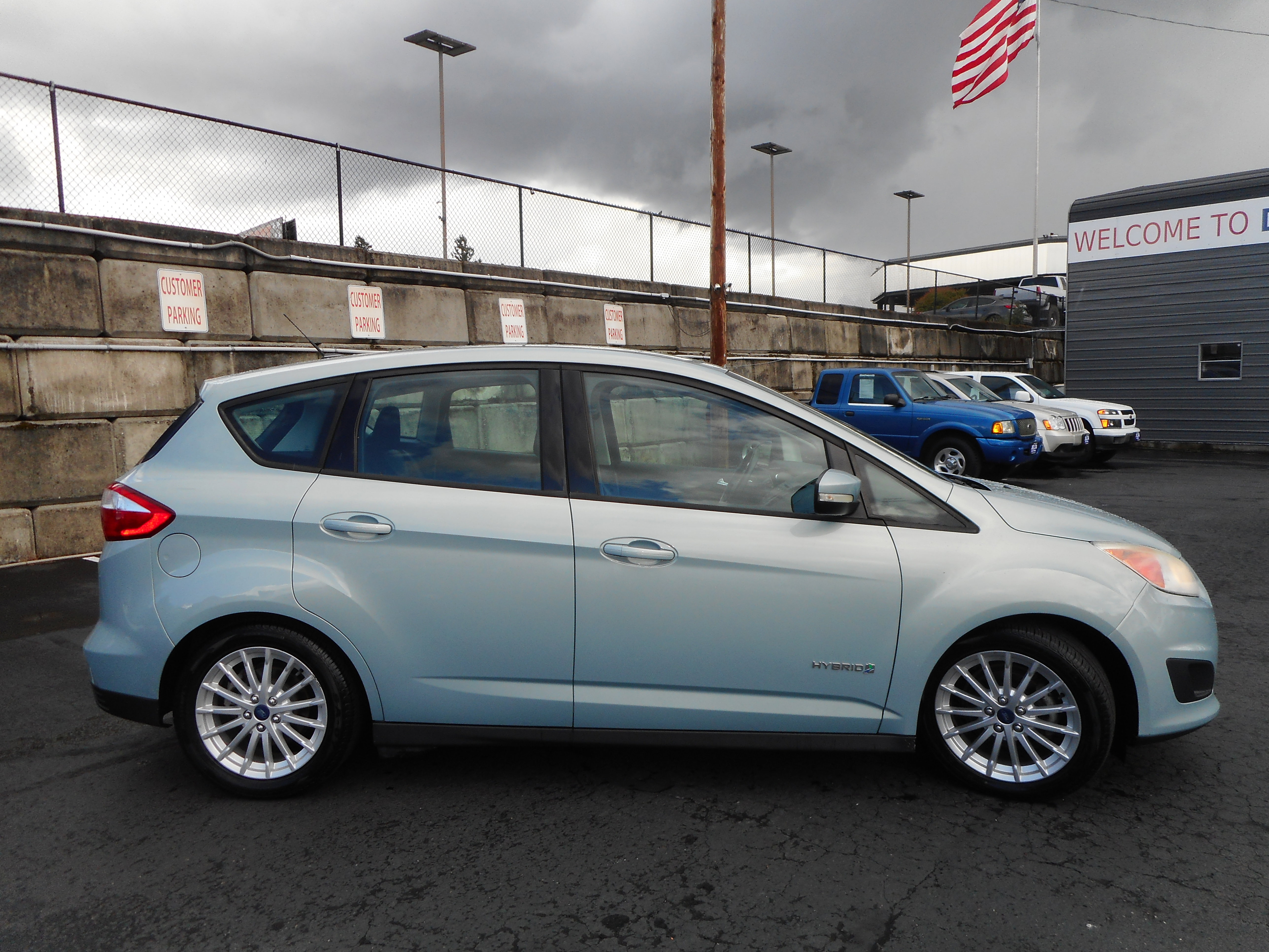 Used 2014 Ford C-MAX SE FWD image 2