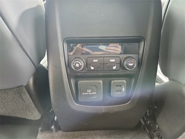 Used 2024 Buick Enclave Premium image 39