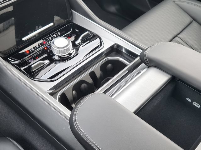 New 2026 Jeep Grand Wagoneer Limited AWD/4WD image 15